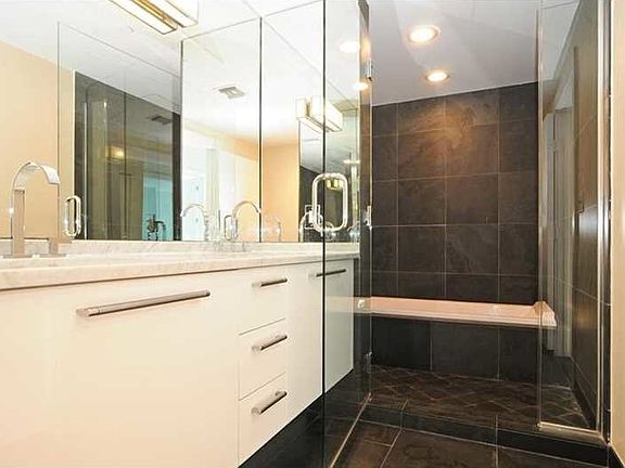 5th image of 900 Biscayne Blvd APT 2508