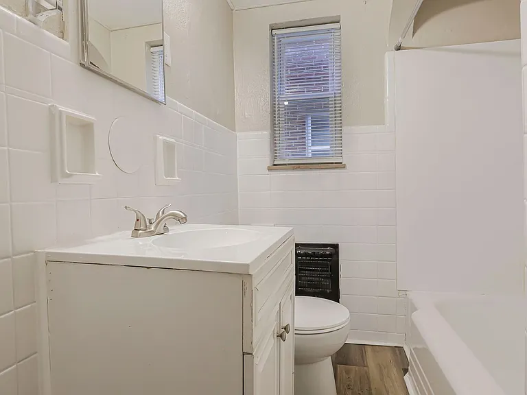 987 Lilley Ave — Photo 22