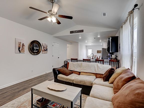 5th image of 315 Eagle Edge Drive
