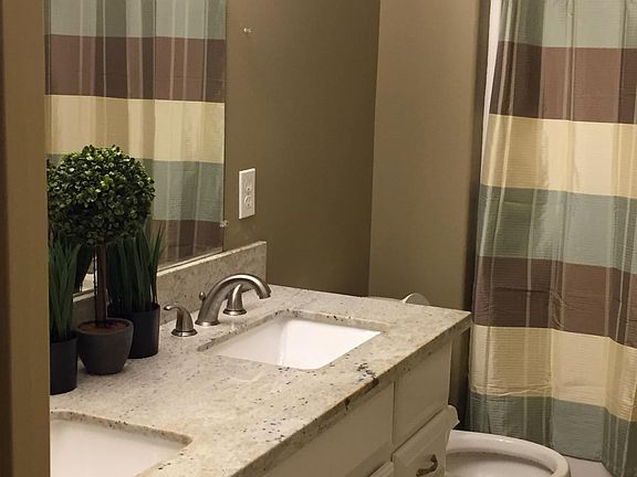 5th image of 1702 Mignonette Ln #D