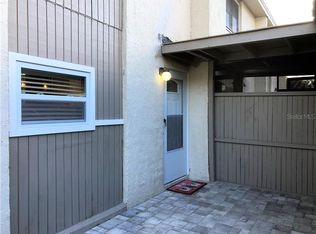 8007 Gardenia Dr, Temple Terrace, FL 33637