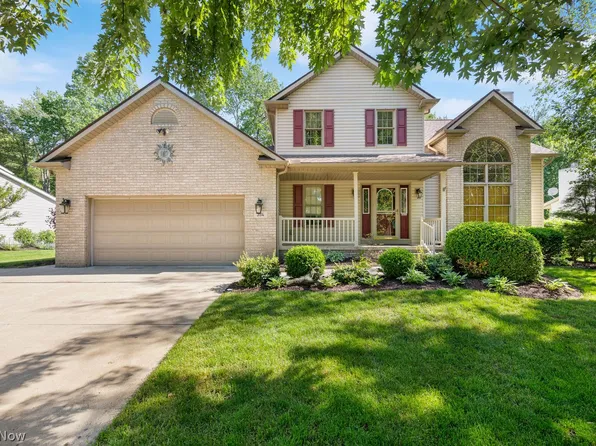 3114 Bucklers St NW, Uniontown, OH 44685