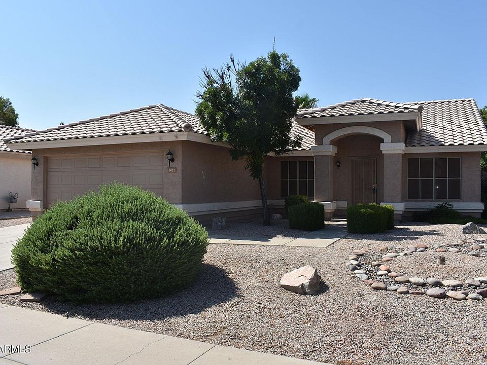 1st image of 1421 W Canary Way