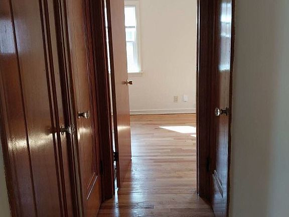 3rd image of 2603 N Wauwatosa Ave APT 2