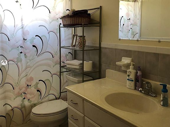 4th image of 2755 Taylor St #1