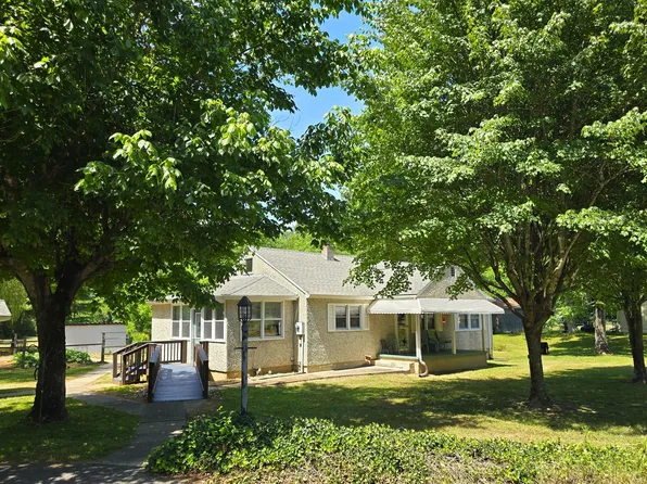 62 Back Run Rd, Natural Bridge Station, VA 24579