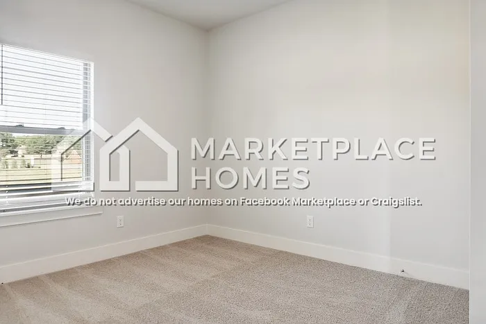 2070 Hyacinth Ln — Photo 28