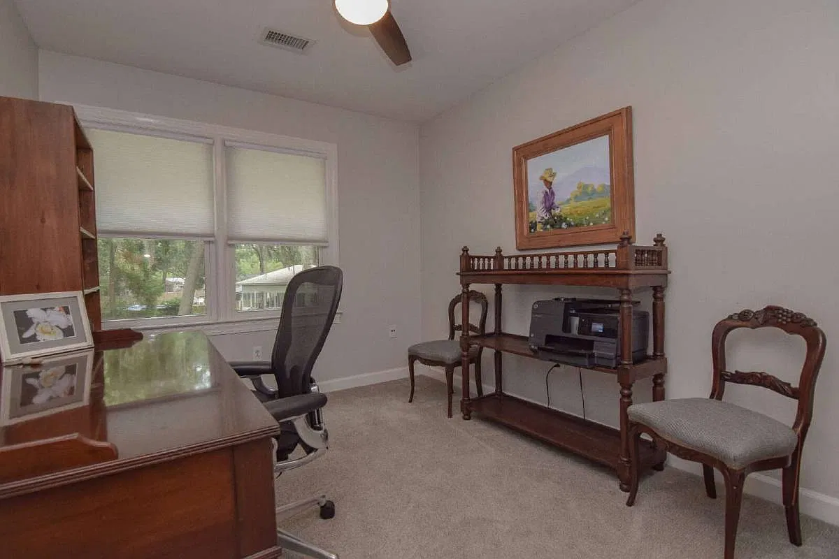 1082 S Shadow Dr in Mount Pleasant, SC 29464 — Photo 3