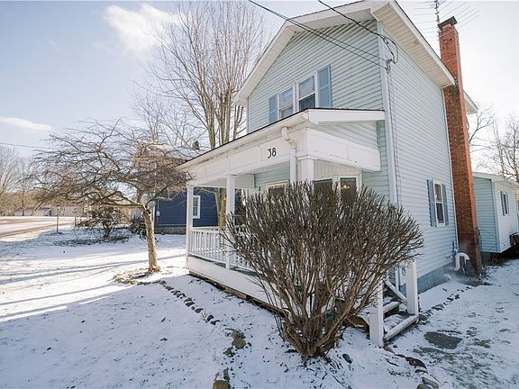 2nd image of 38 Waterford St