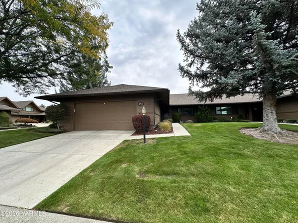 101 N 48th Ave APT 37A, Yakima, WA 98908