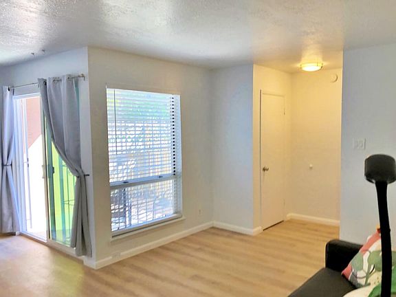 4th image of 4601 Carlisle Blvd NE APT C11