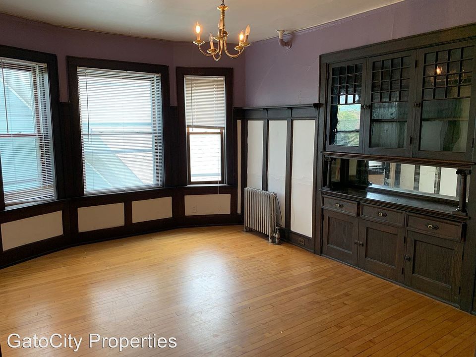 1st image of 1838 N Oakland Ave APT 07