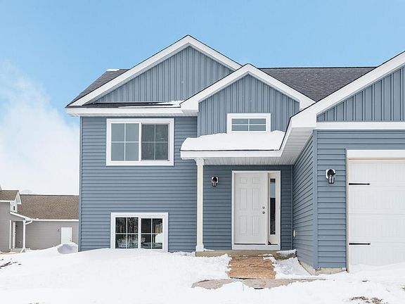 3rd image of 110 E 5th St