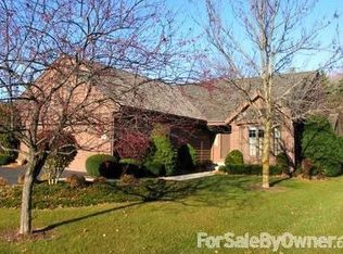 W133N8129 Danell Dr, Menomonee Falls, WI 53051
