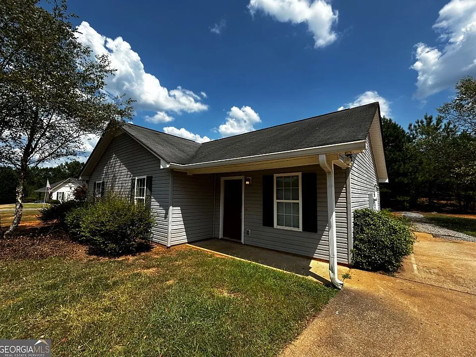 80 Stonegate Dr