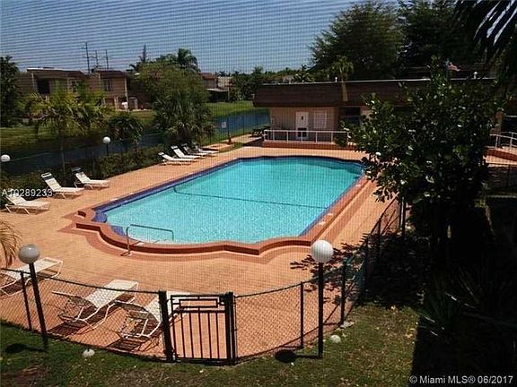 5th image of 10365 N Kendall Dr #D