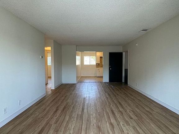 3rd image of 66 S Grand Oaks Ave #1