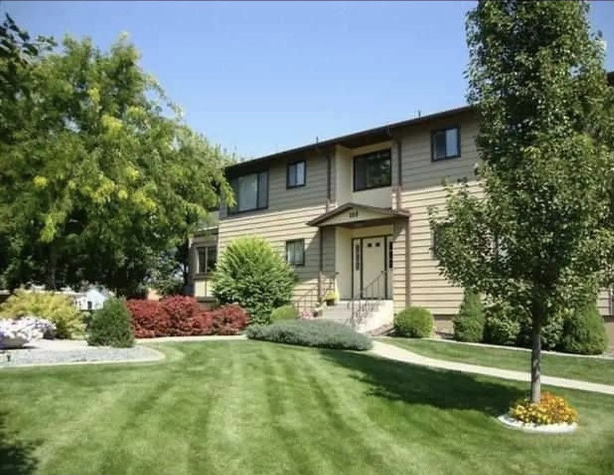 2 bed, 1326 sqft, $2,250 — Photo 2