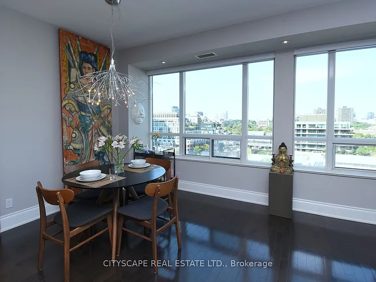 903 Bloor St W — Photo 12