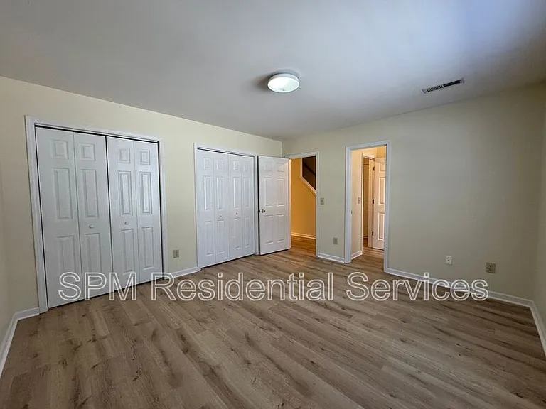 5147 Lampost Cir — Photo 3