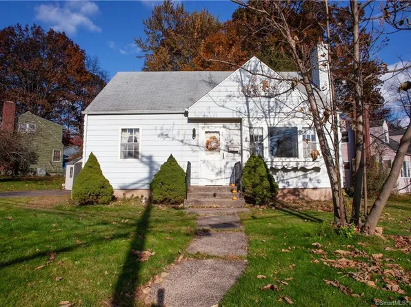 2 Dwight Road, West Hartford, CT 06110