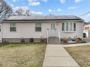 14 Amory St, Providence, RI 02904