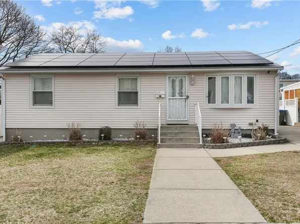 14 Amory St, Providence, RI 02904