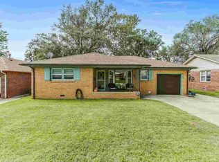905 N El Paso Dr, Derby, KS 67037