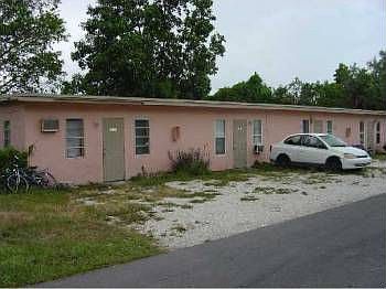 3rd image of 3717 SW 14th St