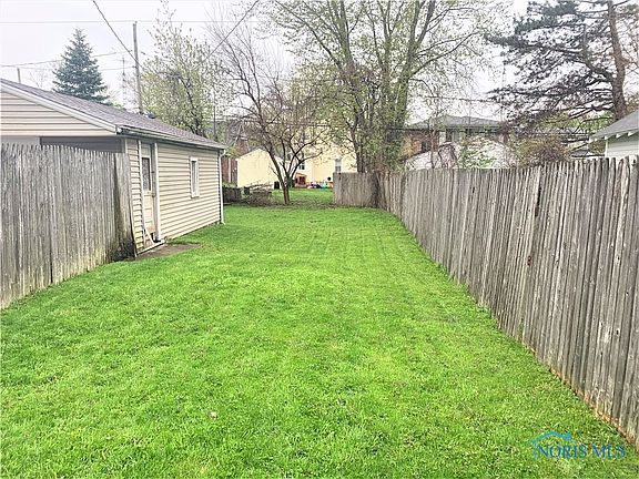 5th image of 2931 Midwood Ave