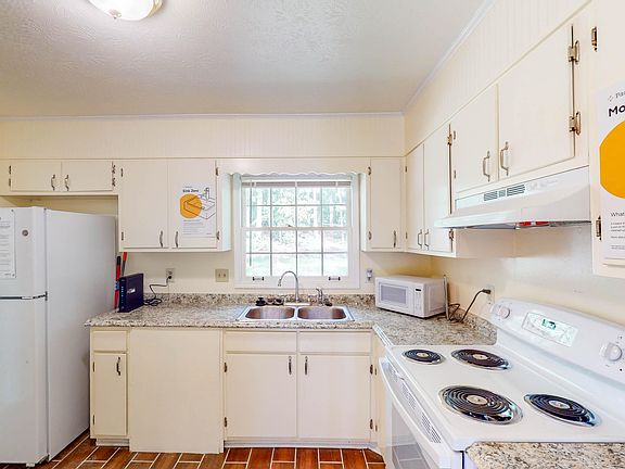 4th image of 6427 Valley Dale Dr #12767988