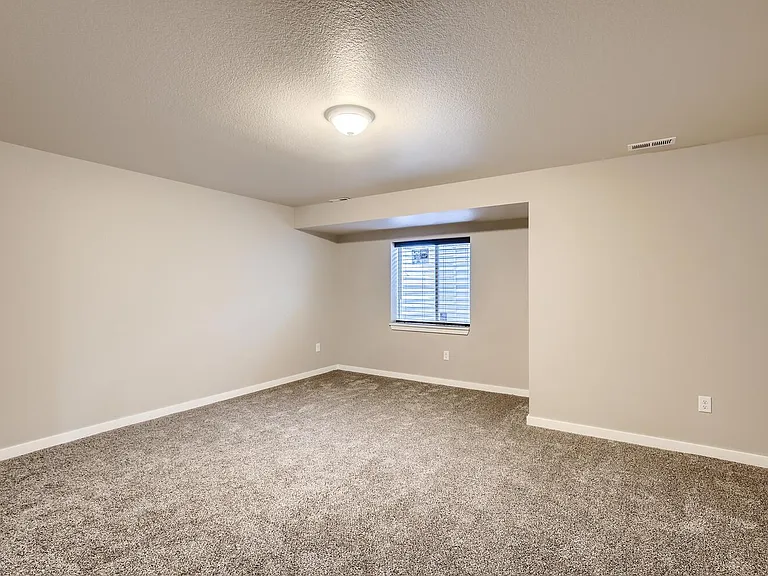 11126 Paradise Ln — Photo 16