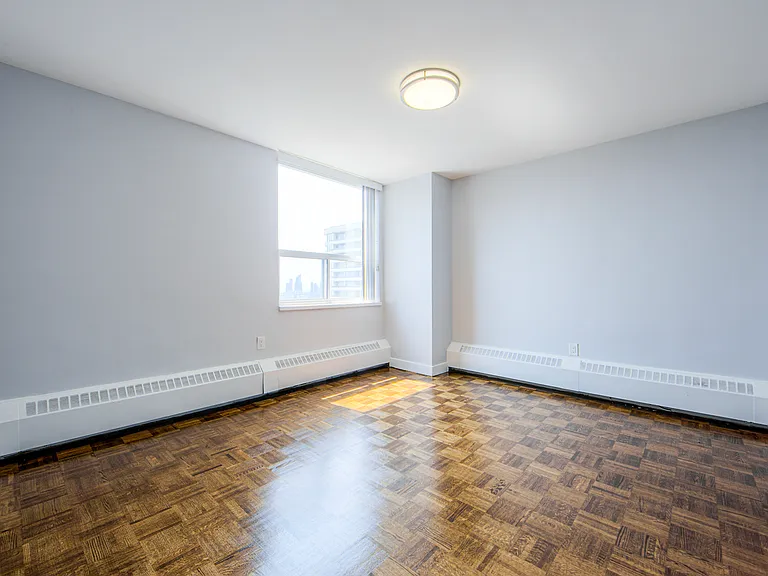 40 High Park Ave — Photo 13