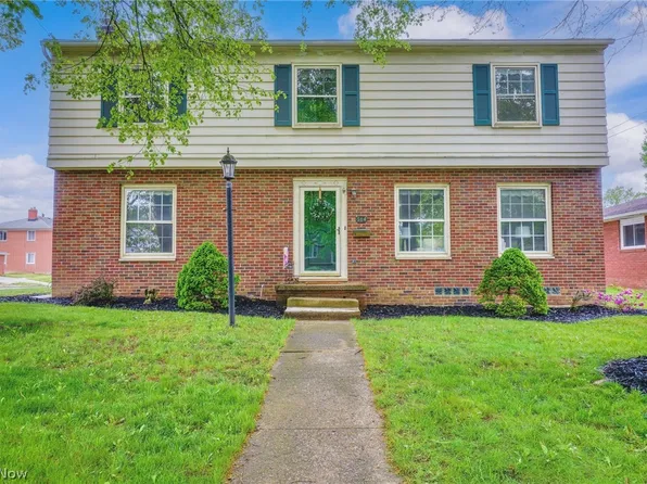 584 N Hawkins Ave, Akron, OH 44313
