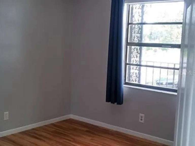 101 Lake Ave NE #204 — Photo 8