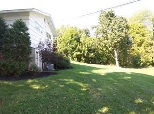 602 Patio Circle Dr, Oneida, NY 13421