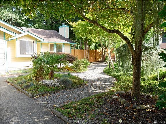 3rd image of 10509 148th Street Ct E