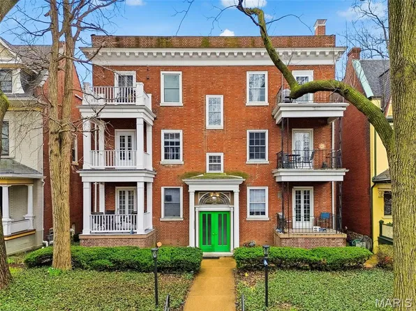 4530 McPherson Ave APT 1E, Saint Louis, MO 63108