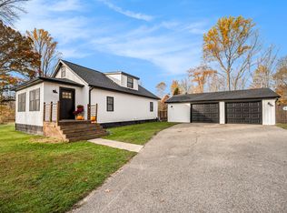 35348 30th St, Paw Paw, MI 49079
