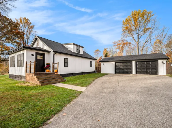 35348 30th St, Paw Paw, MI 49079