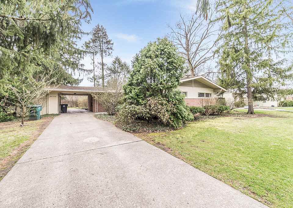 1st image of 1201 W Beechwood Ave