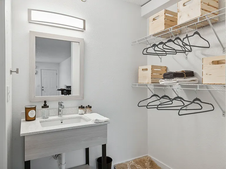 Cascade Ridge Apartments — Photo 11