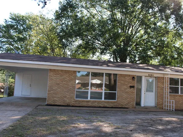 3504 N Robison Rd, Texarkana, TX 75501