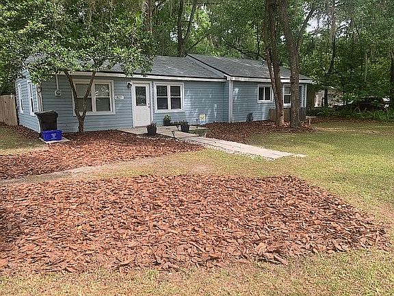 2nd image of 827 NW 42nd Ave