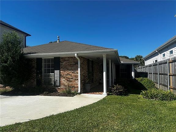 2nd image of 324 Helios Ave