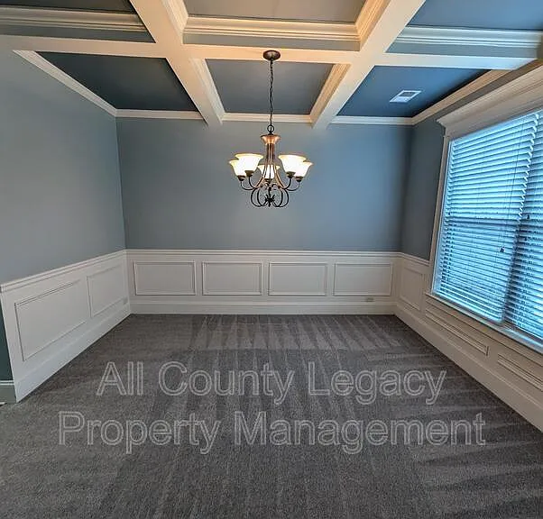 2591 Foxy Dr — Photo 4