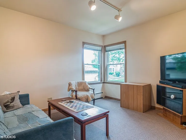 6445 N Oketo Ave — Photo 11
