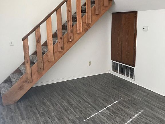 2nd image of 1901 E Lindsey St APT 1B
