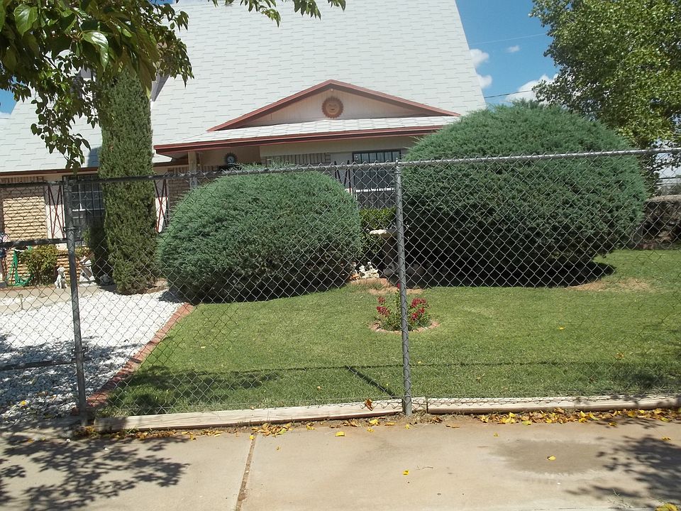 1st image of 10453 Palomino St
