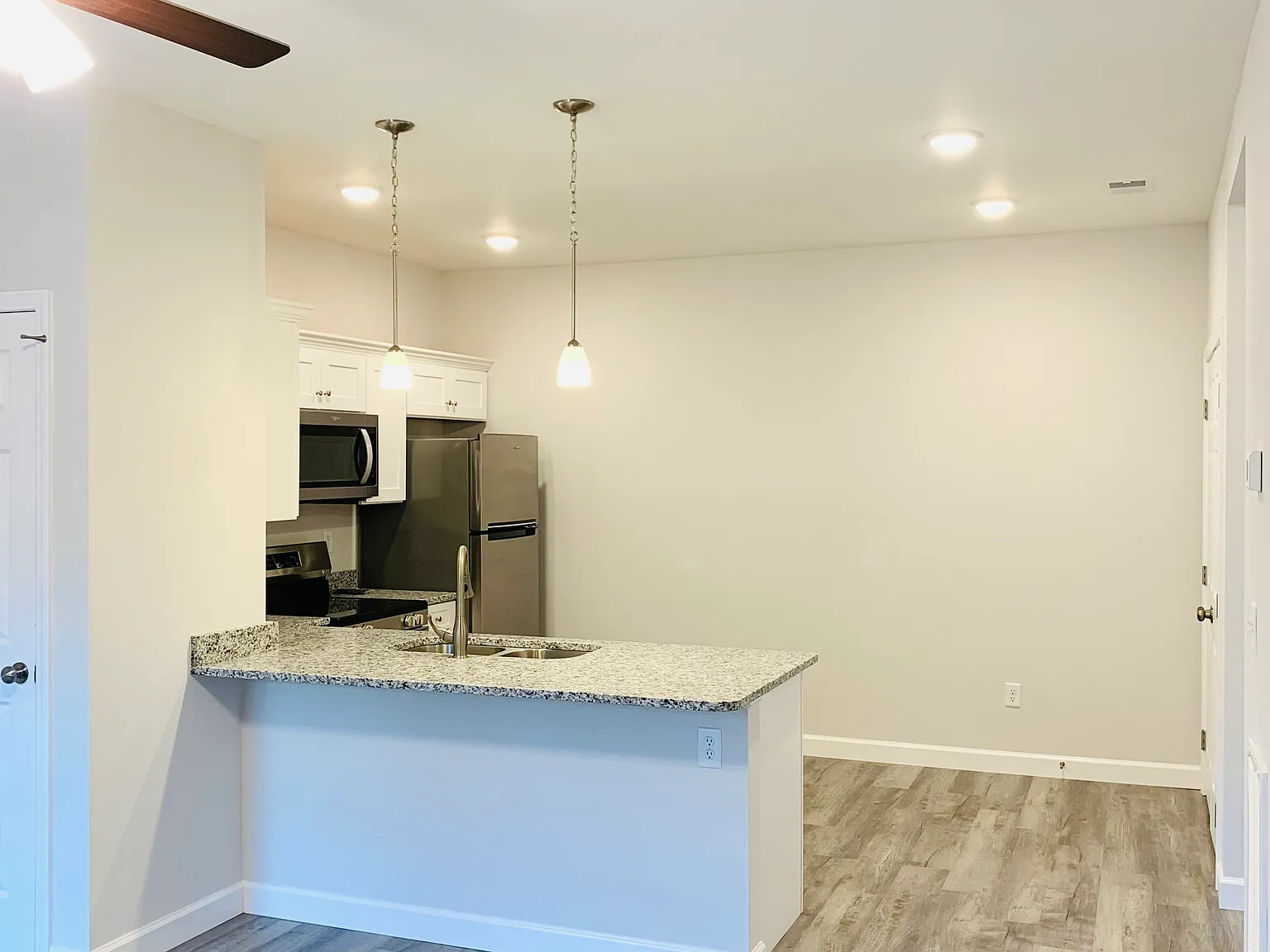 1 bed, 630 sqft, $850 — Photo 3